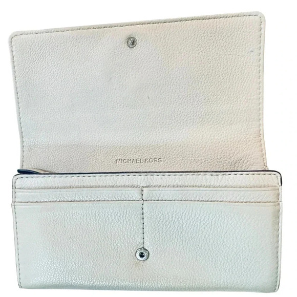 Michael Kors | Fulton Carryall Wallet in Cement - Picture 3 of 11